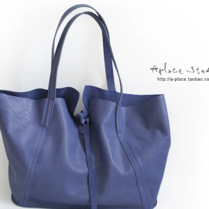 Direct-from-factory new stylish blue large genuine leather bag.